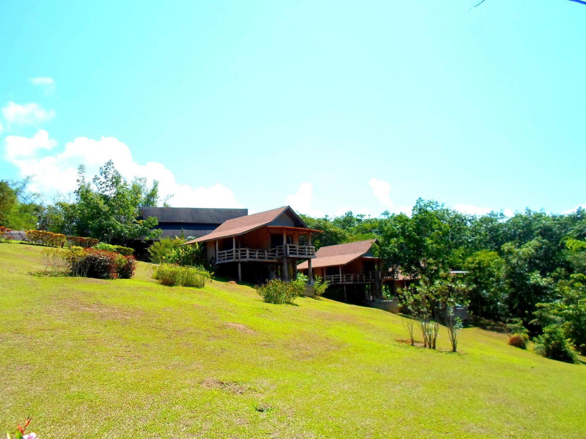 The Cliff & River Jungle Resort Phanom Zewnętrze zdjęcie