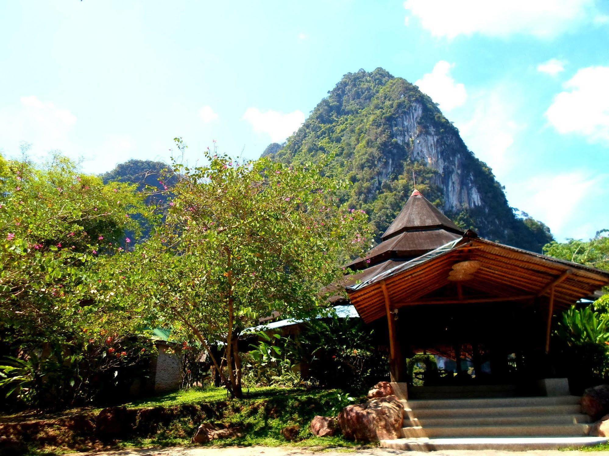 The Cliff & River Jungle Resort Phanom Zewnętrze zdjęcie