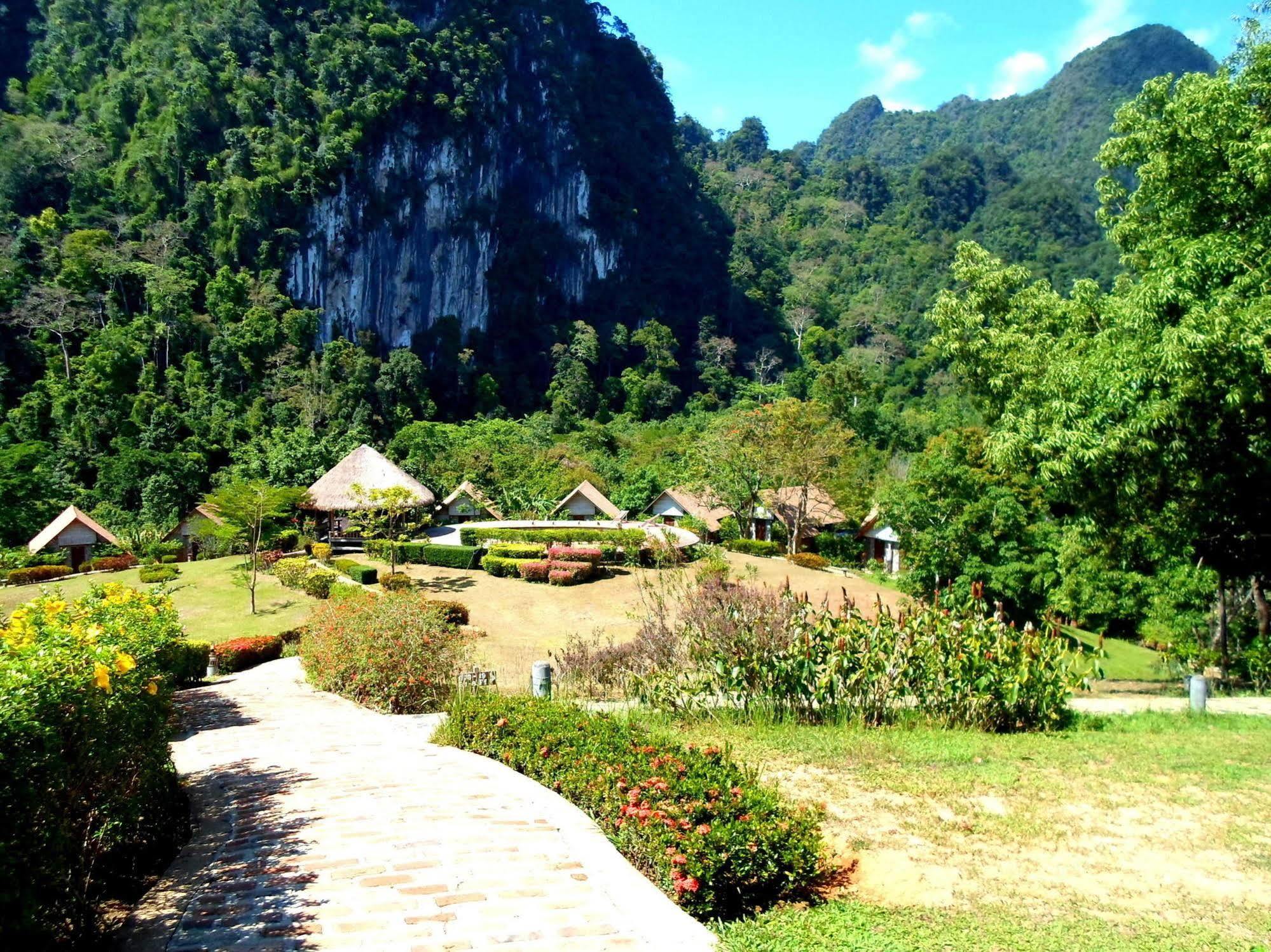 The Cliff & River Jungle Resort Phanom Zewnętrze zdjęcie